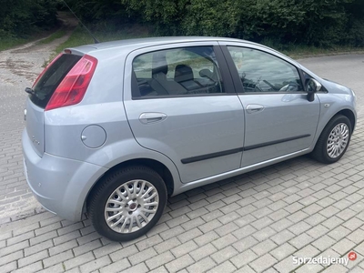 Fiat Grande Punto 2010r, 1,4 77KM, mały przebieg, krajowy, bogata wersja