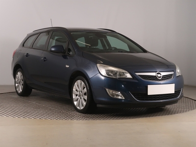 Opel Astra J , Klima, Tempomat, Parktronic,ALU