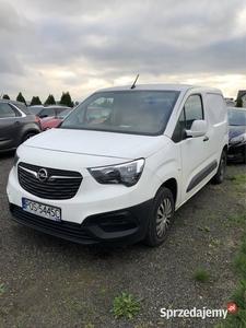 Opel combo E