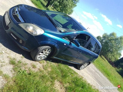 Opel Zafira B 1.8 gaz sekwecja 2007 Rok 7-osobowa