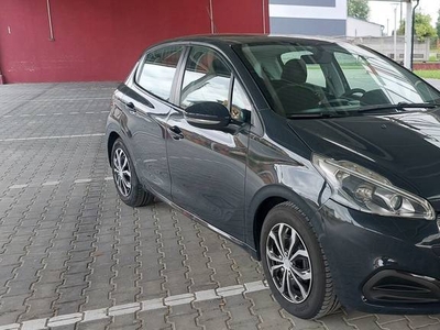 Peugeot 208 lift Klimatyzacja Czujniki parkowania b.niski przebieg!!!