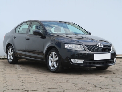 Skoda Octavia III , Salon Polska, Klima, Parktronic