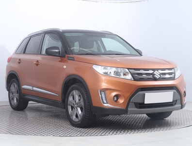 Suzuki Vitara II , Salon Polska, Klimatronic, Tempomat, Podgrzewane siedzienia