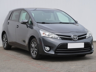 Toyota Verso , Klimatronic, Tempomat, Parktronic, Podgrzewane siedzienia