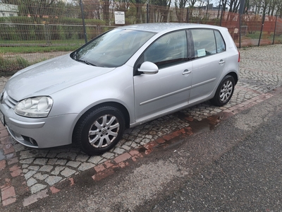 Volkswagen Golf V Śliczny. Gorąco polecam !!!