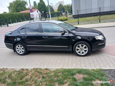 VOLKSWAGEN PASSAT B6-1,6 FSI