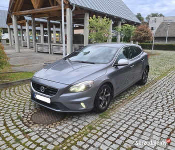 Volvo V40 2015r. *R Design *Navi *Półskóra *Tanio