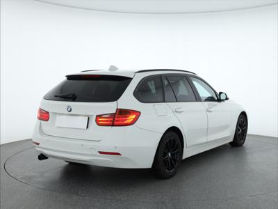 BMW 3 2014 316 i 201843km Kombi