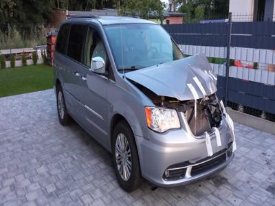 Chrysler Town & Country 3.6 Touring L 2015