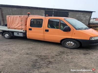 Fiat Ducato z skrzynią.