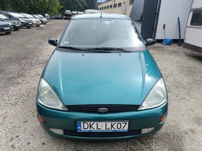 Ford Focus I Hatchback 1.8 16V 115KM 2000