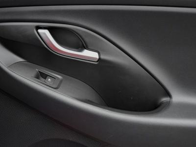 Hyundai i30 PO6TU78 # 1.4 Classic+ Automat, Tempomat, Klima, Salon PL, VAT 23% III (2017-)