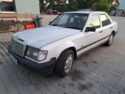 Mercedes W 124 2.3 benzyna klimatyzacja 1987r.