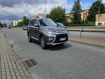 Mitsubishi outlander 4x4 2016r 2,0 benzyna automat 2 właściciel