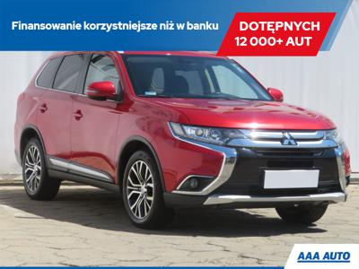 Mitsubishi Outlander III SUV Facelifting 2015 2.0 MIVEC 150KM 2016