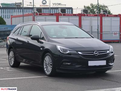 Opel Astra 1.6 158 KM 2016r. (Piaseczno)