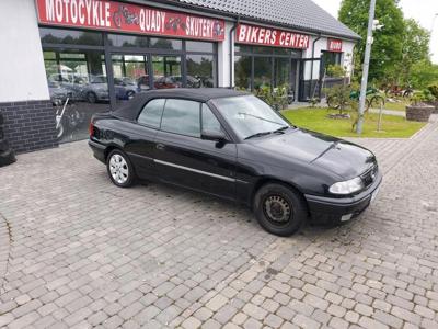 Opel Astra F Hatchback 1.6 i 71KM 1994