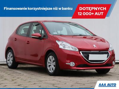 Peugeot 208 I Hatchback 5d Facelifting 1.2 PureTech 82KM 2015