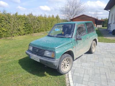 Suzuki Vitara I twardy dach