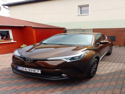 Toyta C-hr 1,2 benzyna ,