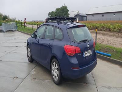 Używane Opel Astra - 17 500 PLN, 257 000 km, 2011