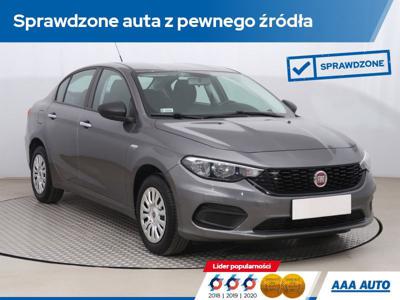 Używane Fiat Tipo - 44 000 PLN, 45 616 km, 2018