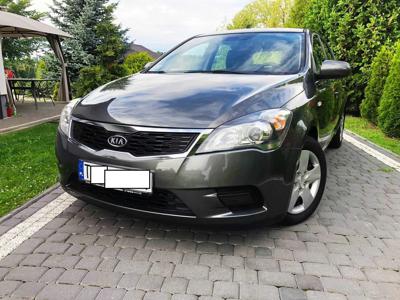 Używane Kia Ceed - 19 900 PLN, 215 000 km, 2010