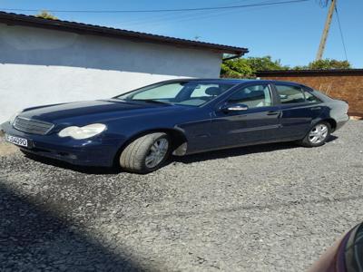 Używane Mercedes-Benz Klasa C - 6 700 PLN, 214 500 km, 2002