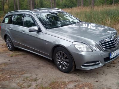 Używane Mercedes-Benz Klasa E - 42 400 PLN, 335 500 km, 2010