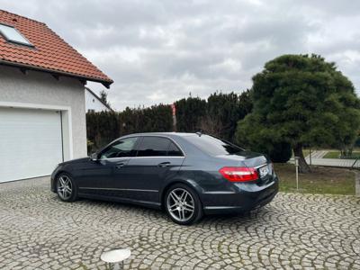 Używane Mercedes-Benz Klasa E - 65 900 PLN, 260 000 km, 2012