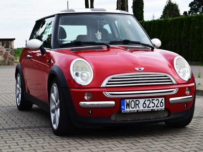 Używane MINI ONE - 15 000 PLN, 178 172 km, 2003