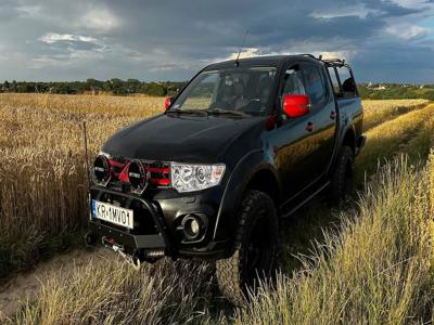 Używane Mitsubishi L200 - 86 000 PLN, 232 000 km, 2014