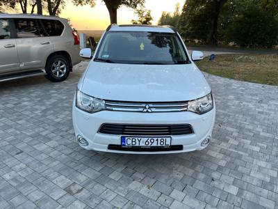 Używane Mitsubishi Outlander - 59 999 PLN, 296 000 km, 2013