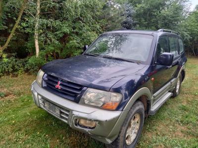 Używane Mitsubishi Pajero - 9 900 PLN, 271 322 km, 2002