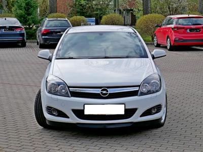 Używane Opel Astra - 15 900 PLN, 191 000 km, 2009