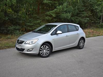 Używane Opel Astra - 18 300 PLN, 249 000 km, 2010