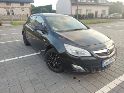 Używane Opel Astra - 22 000 PLN, 175 000 km, 2010