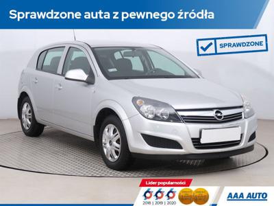 Używane Opel Astra - 24 000 PLN, 133 843 km, 2012