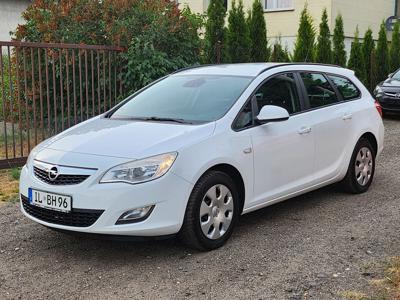 Używane Opel Astra - 25 999 PLN, 201 000 km, 2012