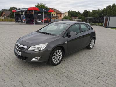 Używane Opel Astra - 26 900 PLN, 181 700 km, 2010