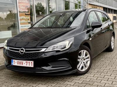 Używane Opel Astra - 27 000 PLN, 260 000 km, 2017