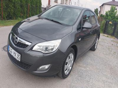 Używane Opel Astra - 28 700 PLN, 161 000 km, 2012