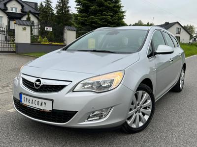 Używane Opel Astra - 28 990 PLN, 190 240 km, 2012