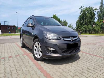 Używane Opel Astra - 29 900 PLN, 203 232 km, 2014