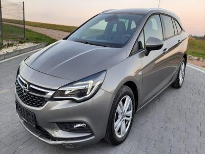 Używane Opel Astra - 30 700 PLN, 39 000 km, 2017