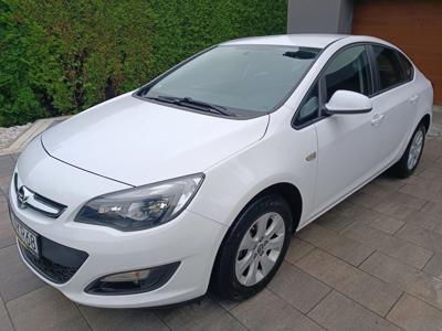 Używane Opel Astra - 45 700 PLN, 60 000 km, 2019