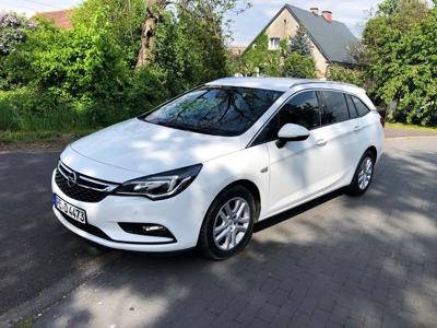 Używane Opel Astra - 45 900 PLN, 142 500 km, 2017