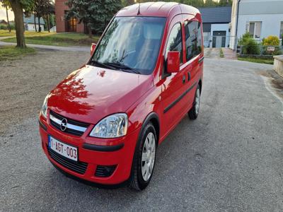 Używane Opel Combo - 15 900 PLN, 198 000 km, 2010