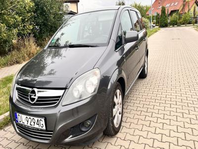 Używane Opel Zafira - 17 500 PLN, 230 000 km, 2010