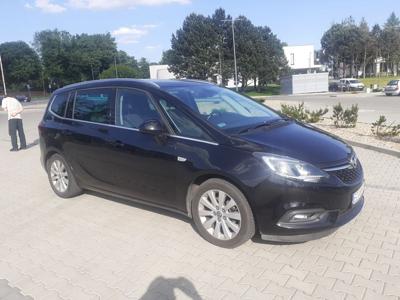 Używane Opel Zafira - 52 800 PLN, 106 000 km, 2017